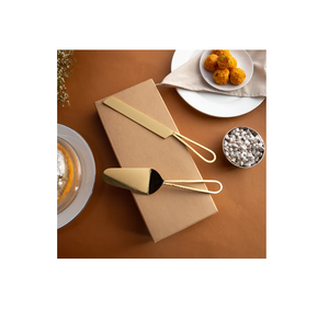 เซิร์ฟเวอร์เค้กทองเหลืองมีดีไซน์แกะสลักพร้อมที่จับใช้งานได้อย่างสะดวกสบายพร้อมที่เสิร์ฟเค้กและมีดฟรี - Product Image 1