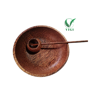 Cuenco de madera de coco hecho a mano para uso rústico en el hogar y el restaurante - Product Image 1