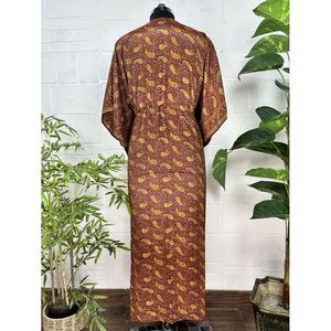 Nouveau Mélange de Soie Caftan Doux et Léger, Vêtements de Détente de Luxe pour Nuit à la Plage, Fourniture ODM - Product Image 5