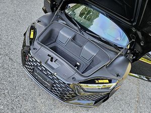 2022 R8 V10 Performance Coupé Quattro 602 ch V10, transmission intégrale, très bien équipé - Product Image 5