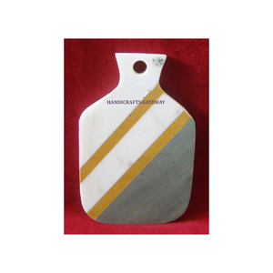 Planche à découper en marbre blanc de qualité supérieure et au design unique fait main, idéale pour la maison et la cuisine des restaurants. - Product Image 1