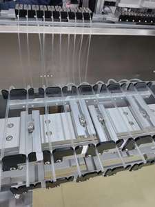 Machine d'assemblage de régulateur de débit IV de tube de perfusion médicale entièrement automatique 220V garantie d'un an nouvel état PLC y compris le moteur - Product Image 3