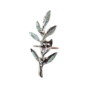 Wholesale Elegant Metal Embossed Flower & Leaves Design Decoration <b>Silver</b> <b>Napkin</b> Ring in High Quality - Product Image 1