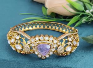 Bracelet en moissanite polki et en laiton avec pierre double, parfait pour les soirées, peut être porté avec des tenues ethniques et occidentales - Product Image 4