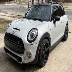 MINI Cooper S USADO MÁS VENDIDO DE 2019 - Product Image 1