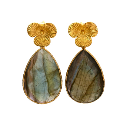 สีน้ำตาล