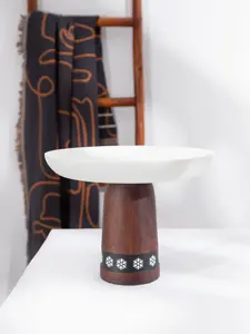 ที่วางเค้กไม้แอชสีขาวแบบทันสมัยพร้อมเข็มขัดหรูหราแท่นวางเค้กทำจากไม้สำหรับแสดงช็อคโกแลตของขวัญวันอีดมูบารักเดือนรอมฎอน - Product Image 3