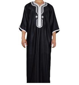 Service OEM personnalisé pour hommes Jubba Thobe islamique Style décontracté à manches longues Jubba Kaftan musulman pour hommes - Product Image 5