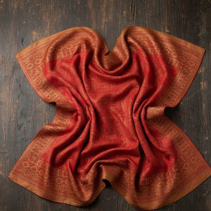 Chal de Lana Kullu Cálido y Elegante para Mujer con Patrones Tradicionales, Transpirable, 80x40 Pulgadas, para la Temporada de Invierno, Vestimenta Festiva - Product Image 2