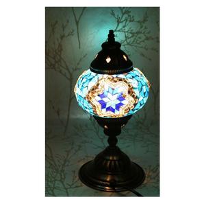 Lampe en mosaïque d'aluminium de style élégant pour la décoration de la salle de séjour, améliorant l'intérieur avec un accent d'éclairage artistique - Product Image 1