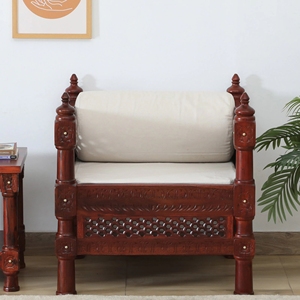 Sofá de madera Sheesham Durbar tradicional de 1 plaza en acabado de roble miel para juegos de sala de estar - Product Image 1