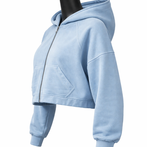 Sudadera con capucha corta para mujer, con cremallera completa, de forro polar oversize, con hombros caídos, color azul claro liso, personalizable con logo. - Product Image 4