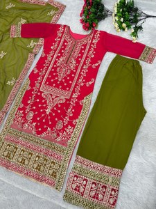 NOUVEAU SALWAR KAMEEZ PAKISTANAIS EN GEORGETTE VERTE EN FAUX FOURRURE LÉGÈRE POUR FÊTES D'HIVER - Product Image 3