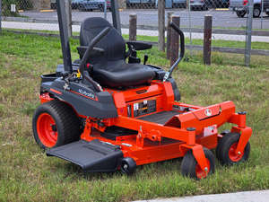 CORTACÉSPED LISTO PARA ENVÍO CORTACÉSPED KUBOTA SERIE Z200 Z232KW 42 22HP CON CUBIERTA DE CORTE - Product Image 4