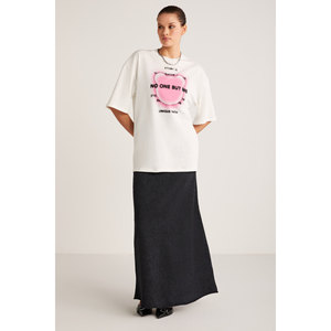 ETHIQUET BUG T-shirt da donna a maniche corte, vestibilità oversize, taglio ampio, con dettagli stampati, 100% cotone organico - Product Image 2