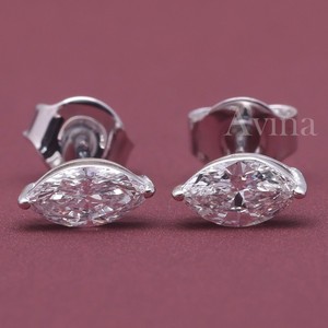 Boucles d'oreilles clous en diamant de laboratoire certifié IGI, taille marquise, en or 18 carats, solitaires - Product Image 1