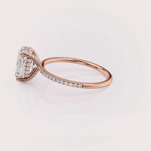 แหวนหมั้นเพชรทรงรีเพาะเลี้ยงในห้องปฏิบัติการ ได้รับการรับรองจาก IGI ทอง 14K สีเหลือง/ขาว/โรสโกลด์ ประดับเพชรแบบฝัง - Product Image 2
