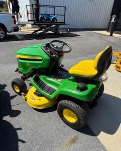 En stock John Deeree cortacésped usado y nuevo Comprar ahora a precios baratos entrega rápida para la venta. - Product Image 2