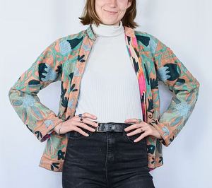 แจ็กเก็ตฤดูหนาวของผู้หญิงทำด้วยมือพร้อมเสื้อคลุมสั้นปักลาย2025พร้อมสไตล์และการออกแบบเทศกาลงานแต่งงาน - Product Image 1