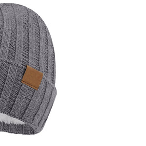 Bonnets unisexes élégants et chauds en acrylique doux Parfait pour l'hiver, mode décontractée ou marque promotionnelle - Product Image 2