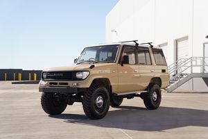 MEILLEURE OFFRE - LANDCRUISERS PRADO TURBO DIESEL 4X4 1994 - ÉTAT IMPECCABLE - PRÊT À L'EXPORTATION - CHOIX PREMIUM - PRÊT POUR L'OFF-ROAD - Product Image 2