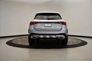 GLC 300 4MATIC 2024 USADO EN BUEN ESTADO, Volante a la Izquierda, Cuero Oscuro, EN Venta - Product Image 4