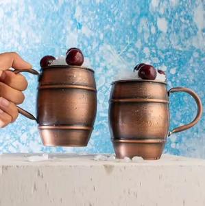 Tasse en cuivre fabriquée à la main de qualité supérieure ajoutant une sophistication et un luxe intemporels à chaque gorgée et à chaque réglage de table - Product Image 2