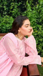 Trajes Formales para Mujer Transpirables, Ligeros, Ecológicos y de Alta Calidad - Personalizables, Fáciles de Usar y Cómodos - Product Image 4