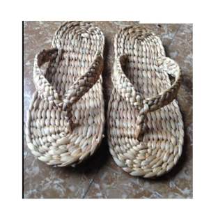 Pantoufles spéciales en jacinthe d'eau pour femmes à la mode jetables d'intérieur avec semelle intérieure légère en coton et paille pour le massage - Product Image 1