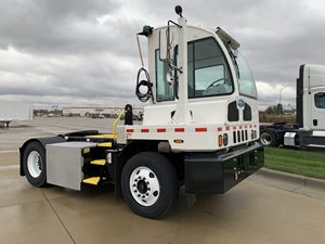 Nueva Oferta para 2024: Autocars EACTT42 YARD SPOTTER - DOT - Product Image 1