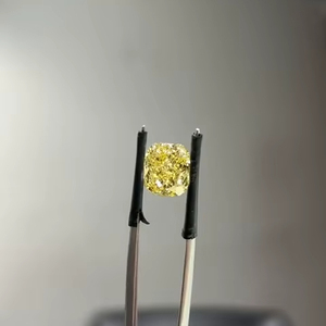 Diamante Cultivado en Laboratorio de Corte Cojín, Color Amarillo Intenso, 3.40 Quilates, Claridad VVS2 VVS1 VS1, Pulido Excelente, CVD, Suelto, Certificado IGI - Product Image 5