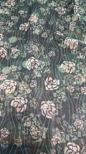 Tissu en mousseline de soie brodé Tissu imprimé en mousseline de soie - Product Image 3