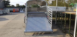 Nouvelle remorque à moutons Nugent 14 x 6 |   Remorque d'élevage pour le transport de bovins, ovins, équins et autres animaux à prix avantageux - Product Image 3