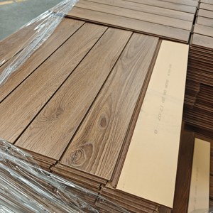 <span class=keywords><strong>Pavimento</strong></span> Laminato in Legno HDF di Alta Classe Ac3 Ac4 8mm 10mm 12mm, <span class=keywords><strong>Parquet</strong></span> Flottante a Incastro - Product Image 2