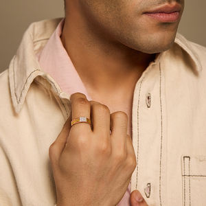 แหวนวงเพชรทันสมัยสำหรับผู้ชายที่มีรูปทรงหลากหลาย - ดีไซน์หรูหราสำหรับทุกโอกาส - Product Image 2