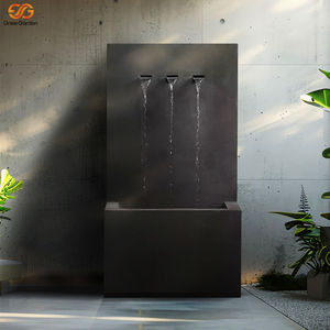 Fontaine de jardin rectangulaire durable en métal noir à 3 jets, rideau de pluie, CE, à brancher, pour extérieur - Product Image 3