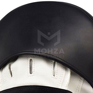 Protector de Piernas Curvo de Cuero PU, Duradero, Transpirable, para Entrenamiento de Boxeo, Hecho en Pakistán por MOHZA INDUSTRIES - Product Image 4