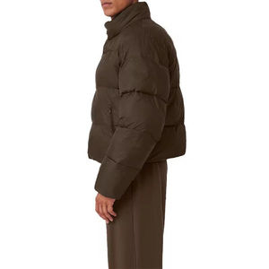 Veste matelassée courte d'hiver à col montant matelassée imperméable et chaude coupe-vent d'extérieur personnalisée OEM Vente en gros - Product Image 4