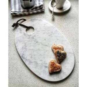 Planche à découper en marbre haute performance avec une surface lisse qui est idéale pour la cuisson, la découpe ou le service de plateaux de fromage - Product Image 2