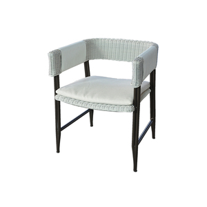 Chaise de salle à manger en cadre en aluminium avec rotin synthétique sur le siège et le dossier et comprend un coussin pour l'intérieur et l'extérieur - Product Image 2