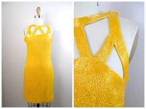 Robes d'invité de mariage de bal de soirée pailletées et perlées pour femmes jaunes élégantes sans manches longueur au genou pour les fêtes d'anniversaire - Product Image 6