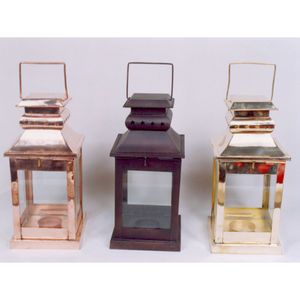 Lot de 3 lanternes en métal argenté au design élégant avec motifs décoratifs, parfaites pour l'éclairage de la maison, de l'hôtel et du restaurant - Product Image 6