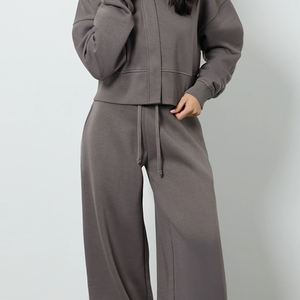 Survêtement pour femmes avec pantalon large, vêtements confortables pour l'hiver / Prix d'usine pour les acheteurs en gros, service OEM, conception avec logo personnalisé - Product Image 3