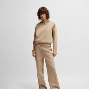 Conjunto elegante de Sudadera con capucha y pantalones beige para mujer, ropa de descanso suave para todas las estaciones, perfecto para el uso diario - Product Image 1