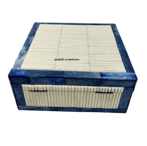 Boîte à bijoux carrée de luxe artisanale à charnières, avec incrustation de os complexe, polie, classique, élégante, vintage, pour table - Product Image 1
