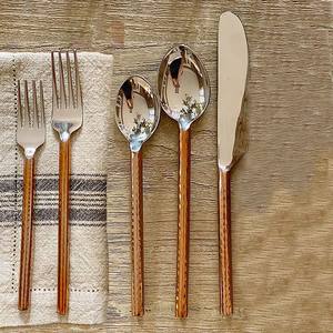 ชุดมีดขัดด้านสีเงินชุดช้อนส้อมงานแต่งงานชุดช้อนส้อมมีดด้ามสูงแบบหรูหราสำหรับร้านอาหารขายส่ง - Product Image 4