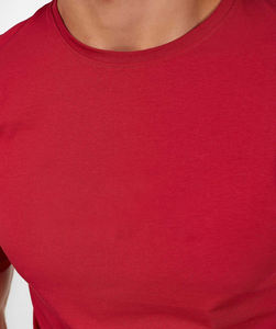 Camiseta Unisex Básica de Cuello Redondo y Corte Ajustado para Hombre, Etiqueta Personalizada, Técnica Puff, Algodón, Estilo Casual, Ligera y Transpirable - Product Image 4