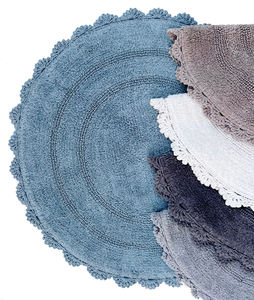 Alfombra de baño redonda de ganchillo de algodón 100%, alfombrilla de baño de lujo hecha a mano con borde decorativo suave y absorbente para uso doméstico o hotelero - Product Image 4