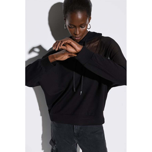 Sudadera con Capucha y Detalles de Malla - Product Image 2