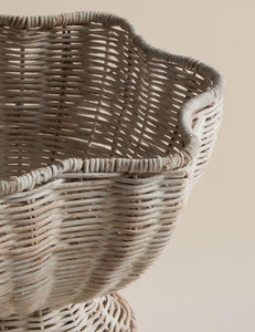 Elegante Tazón de Mimbre Festoneado con Base, Centro de Mesa Decorativo Tejido a Mano para Frutas o Decoración de Interiores - Product Image 2